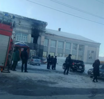 Фото: СК начал проверку по факту пожара в кузбасской школе 1
