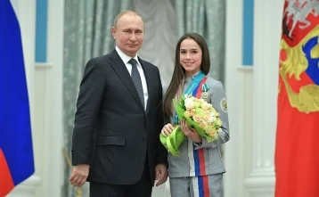 Фото: В Москве на церемонии награждения олимпийцев перепутали ключи от BMW 1