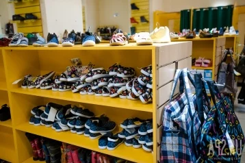 Фото: Nike закрывает все магазины в России. Поставки одежды и обуви уже приостановлены 1