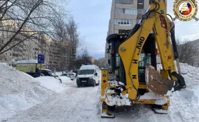 В Чебоксарах трактор ударил женщину ковшом по голове