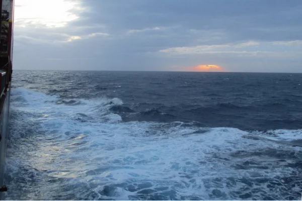 Два гражданских судна повреждены в результате атаки БПЛА на порт Туапсе