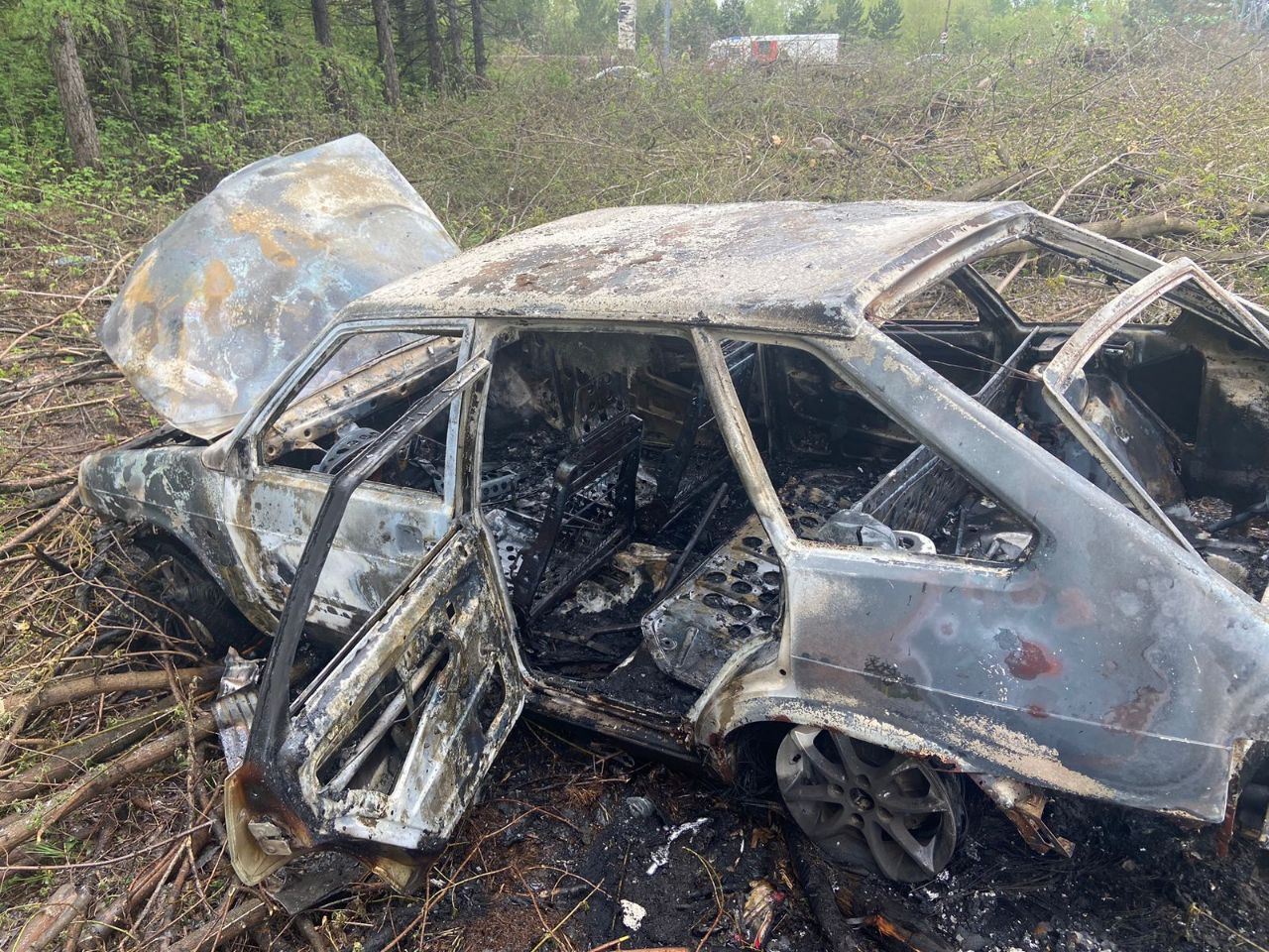 Кузбассовец пытался сжечь угнанную в Томске машину, но попался полиции