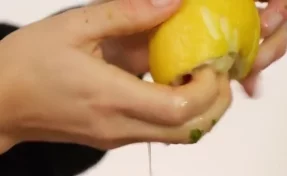 Женщина сняла на видео самый отвратительный способ приготовления пищи