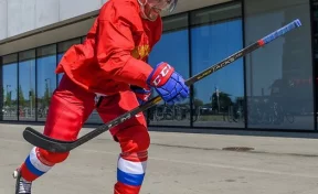 Российские хоккеисты уступили сборной Швеции и будут играть с канадцами 