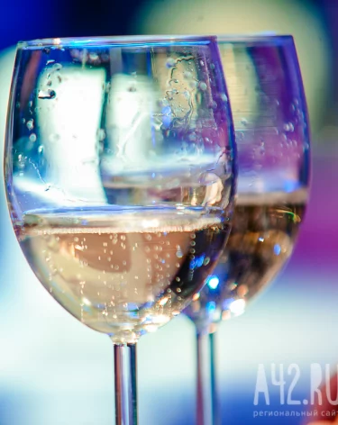 Главный токсиколог Кузбасса рассказал, как не отравиться в новогодние праздники