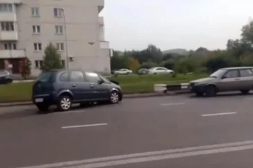 Фото: Стали известны обстоятельства ДТП в Новокузнецке с участием пяти машин 3
