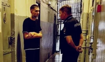 Фото: В Екатеринбурге арестовали жениха, перекрывшего дорогу из-за предложения невесте 1