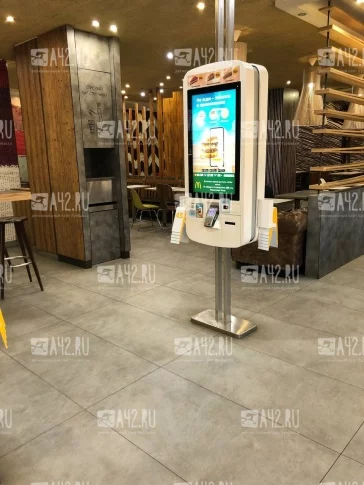 Фото: Очевидцы: McDonald's в Кемерове продолжает работу 3