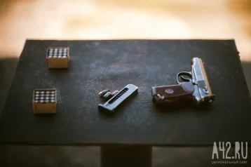 Фото: В квартире московского стоматолога нашли шесть винтовок и пулемёт 1