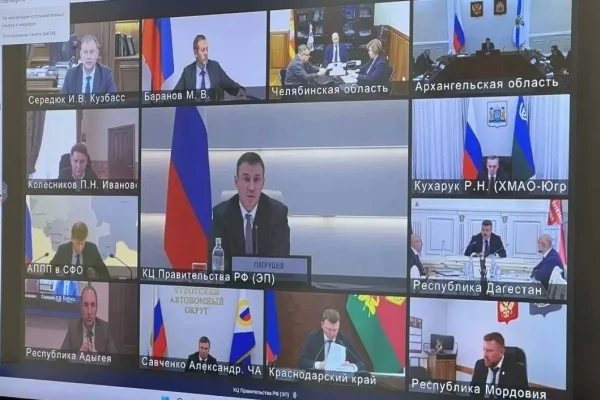 Илья Середюк представил Дмитрию Патрушеву новый комплекс по сортировке мусора в Кузбассе