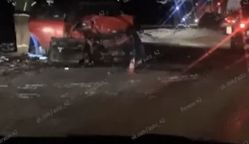 Фото: Один погиб и четверо пострадали в тройном ДТП на кузбасской трассе 1