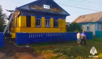 Фото: «Мать ушла по делам, отец на СВО»: в МЧС рассказали подробности гибели детей на пожаре в башкирском селе 1