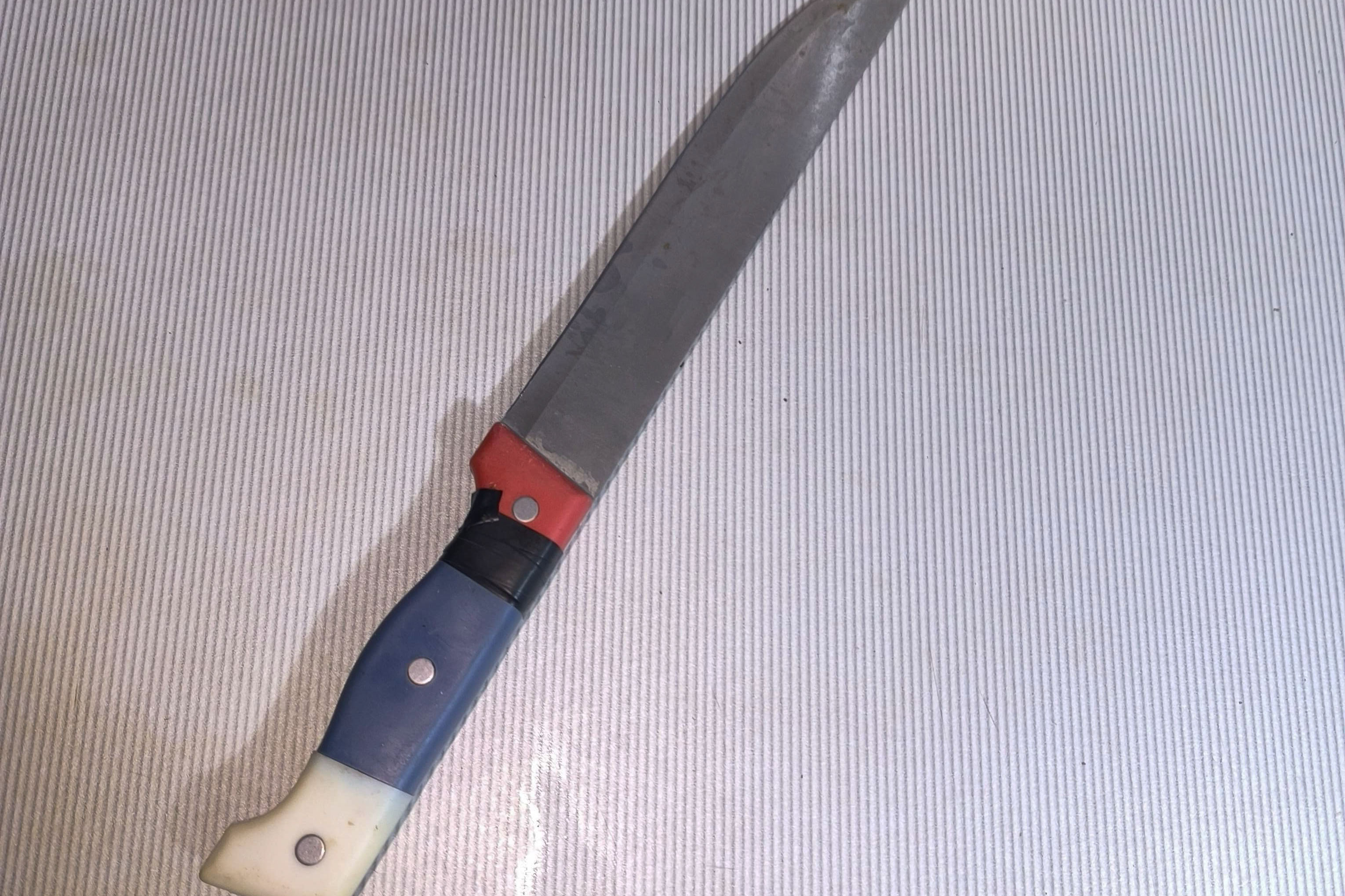 Новокузнечанин напал на мужчину с ножом