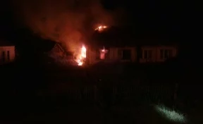 Ночью в Кемеровском районе произошёл крупный пожар