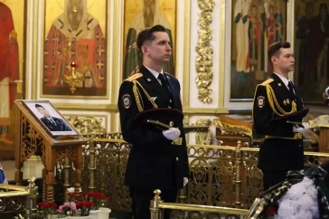 Фото: В Кемерове простились с погибшим при исполнении инспектором ГАИ 1