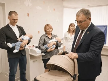 Фото: В Кузбассе подвели первые итоги работы пунктов проката вещей для новорождённых 2