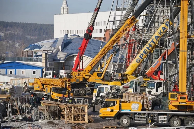 Фото: Губернатор провёл строительный штаб в Музейно-театральном комплексе в Кемерове 4