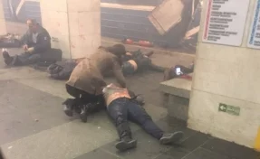 В Санкт-Петербурге в метро прогремели взрывы