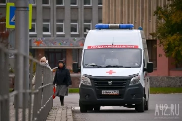 Фото: В Госдуме приняли законопроект, который разрешает бригадам скорой оказывать помощь без согласия пациента 1