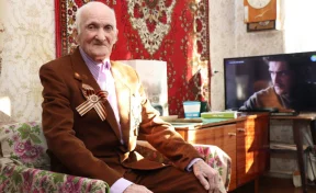 В Кемерове труженик тыла Александр Брюханов отметил столетний юбилей