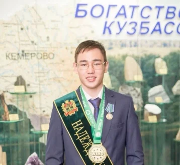 Фото: Кузбассовец взял золото всероссийских соревнований по кикбоксингу 1