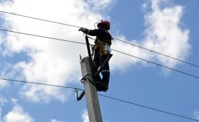 В Кемеровском муниципальном округе энергетики отремонтировали две линии электропередачи