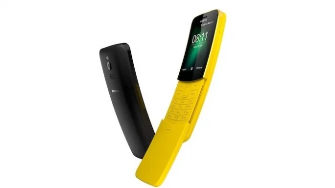 Фото: В России стартовали продажи легендарного «телефона-банана» Nokia 8110  2