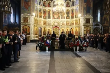 Фото: В Кемерове простились с погибшим при исполнении инспектором ГАИ 2