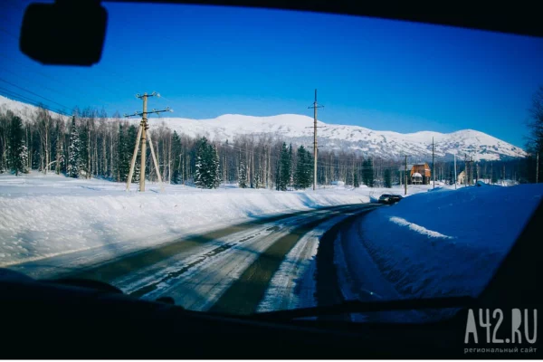 «У нас нежный апокалипсис»: Шерегеш встал в пробках из-за сильного снегопада