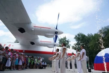 Фото: Мэр Кемерова озвучил часы работы нового кафе-мороженого в Ан-12 2