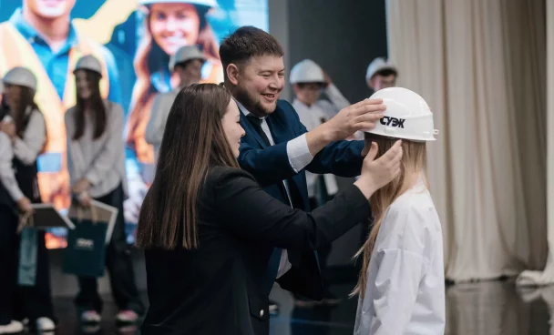 Учеников Профклассов Фонда Мельниченко посвятили в горняки