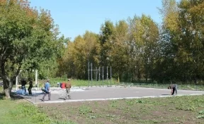 В Кемерове спортивную площадку за 9 млн рублей сдадут позже срока
