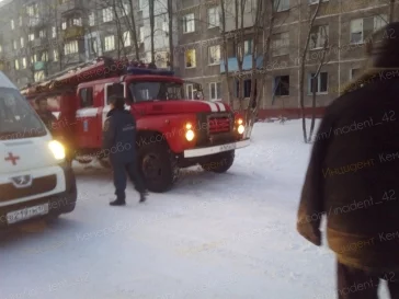 Фото: Очевидцы: в многоквартирном доме в Кировском районе произошёл пожар 3