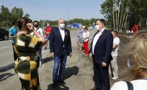 Остановили у машины: родители пожаловались губернатору Кузбасса на закрытый детсад