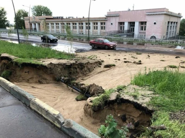 Фото: В Нижнем Новгороде размыло дороги, построенные к ЧМ-2018  3
