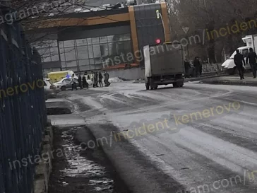 Фото: В Кемерове эвакуировали центральный офис Сбербанка 2
