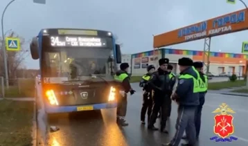 Фото: В Кемерове вынесли приговор водителю автобуса №34, насмерть сбившему женщину на бульваре Барбараша 1
