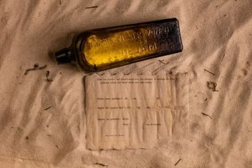 Фото: В Австралии найдено старейшее послание в бутылке 1