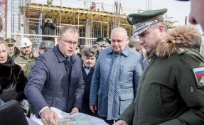 Замминистра обороны РФ осмотрел стройплощадку Президентского кадетского училища в Кемерове
