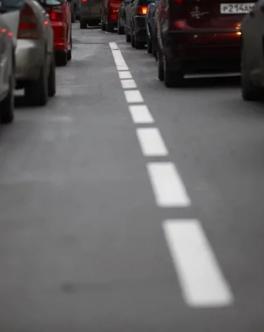 По Крымскому мосту запретили проезжать на электромобилях и гибридах