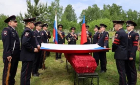 В Кузбассе проводили в последний путь бойца, погибшего в 1942 году