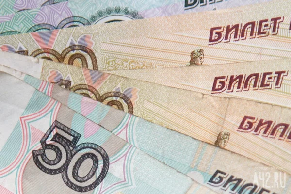 Эксперт назвал выплаты, которые вырастут после повышения МРОТ