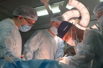 Фото: В Кузбассе онкологи спасли жизнь пациенту с раком пищевода. Мужчина без желудка сможет питаться без ограничений 1