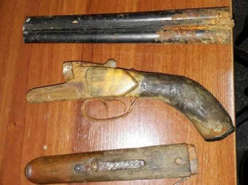 Фото: Кузбасский ассенизатор нашёл обрез в выгребной яме 1