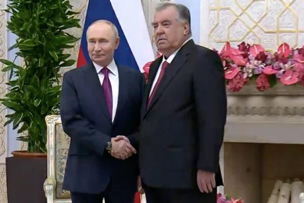 Президенты России и Таджикистана Путин и Рахмон начали переговоры