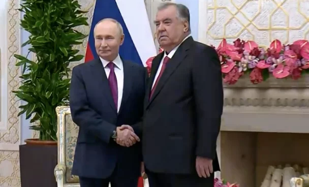 Президенты России и Таджикистана Путин и Рахмон начали переговоры