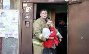 Родилась в рубашке: кемеровские пожарные спасли женщину от смерти