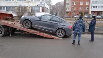 Фото: Житель Санкт-Петербурга заплатил за жену 665 штрафов, чтобы сохранить семейный автомобиль 1