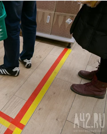 Кемеровчане пожаловались на иностранцев, совершивших намаз в «Ленте»