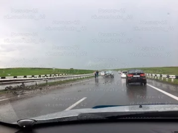 Фото: На кузбасской магистрали три машины угодили в ДТП 1